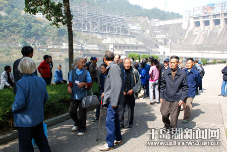 显俄村乡村振兴与社区发展新篇章报道速递